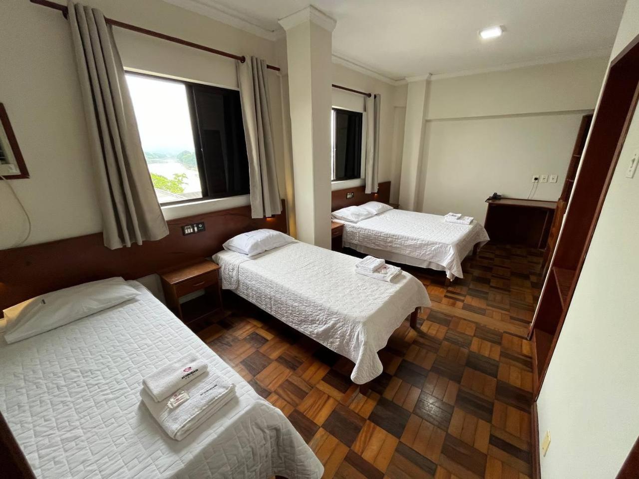 Hotel Acomodare Hotel- Sob Nova Direcao Tubarao